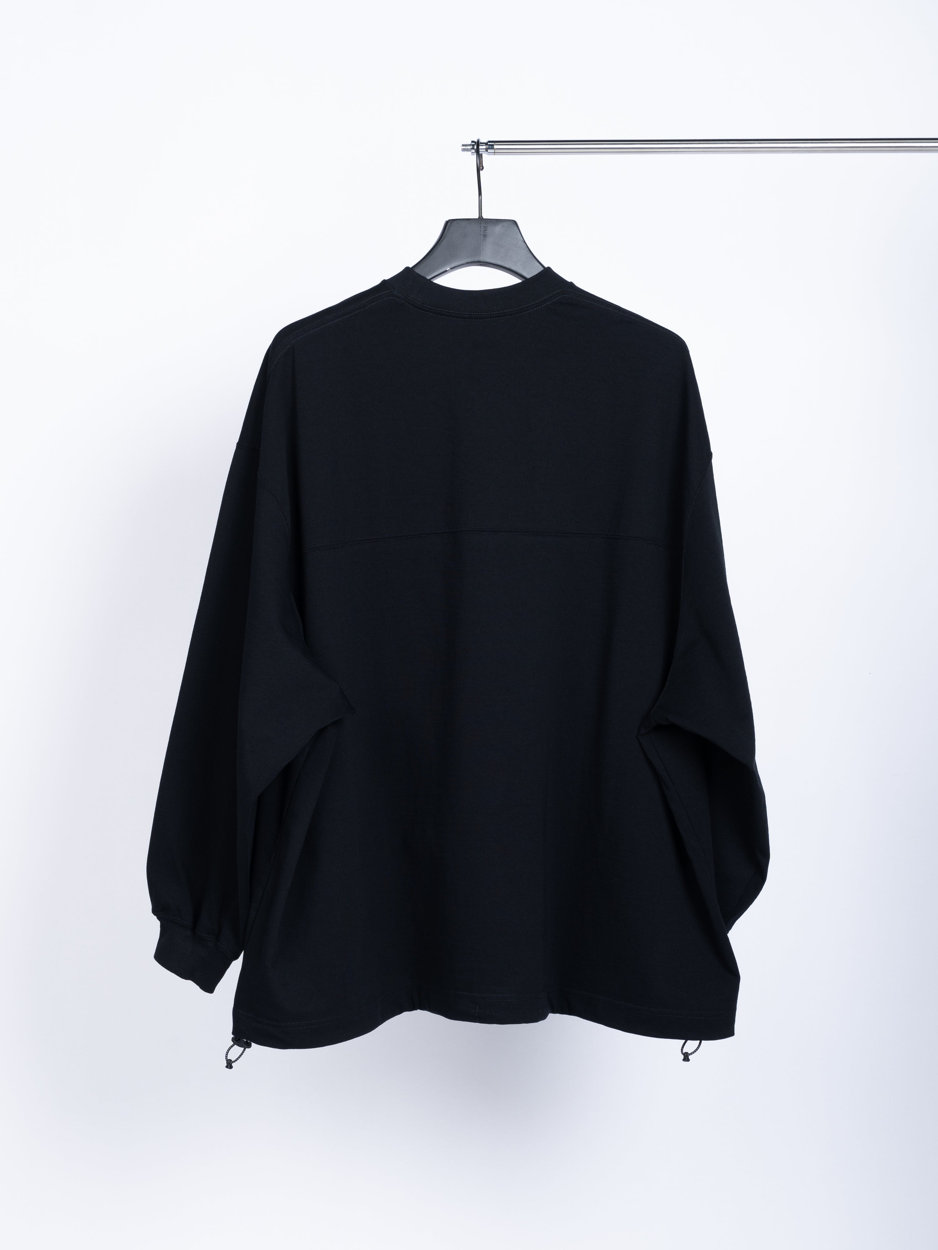 is-ness Balloon Switching L/S T-shirt (Black)