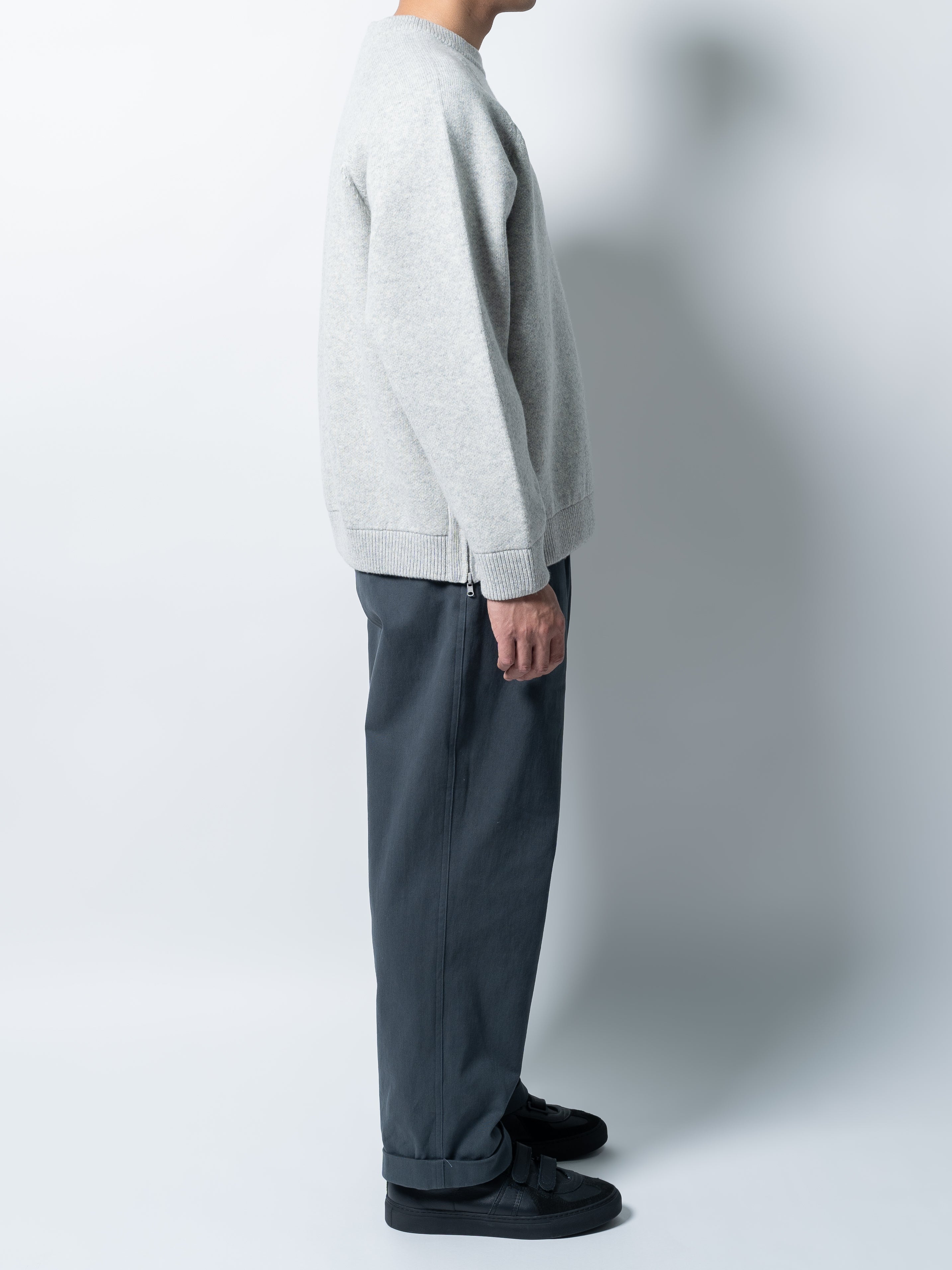 is-ness Ventilation Knitted Crew (Gray)