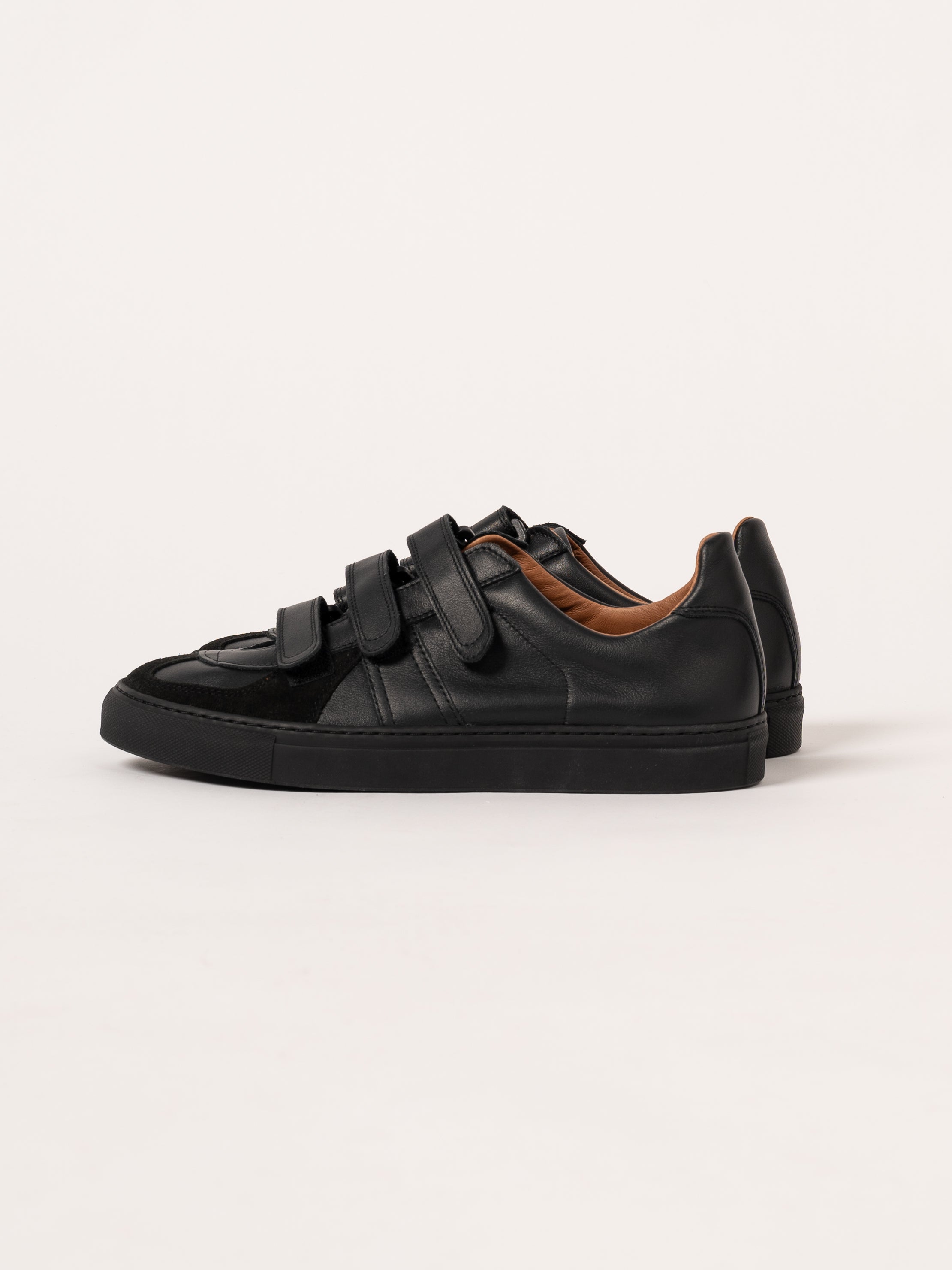 Reproduction of found German Military Trainer 1778SL (Black/Black Sole)