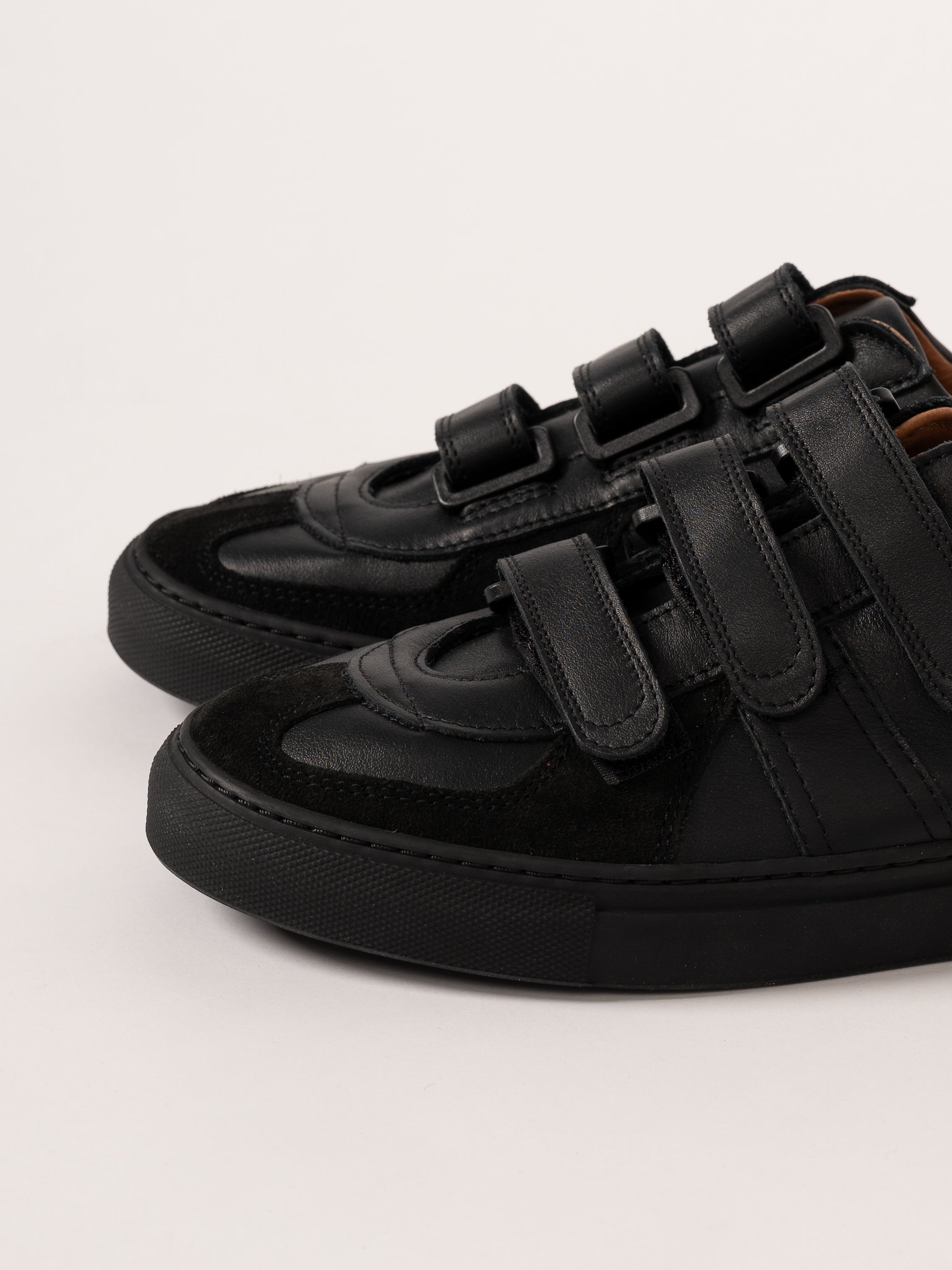 Reproduction of found German Military Trainer 1778SL (Black/Black Sole)