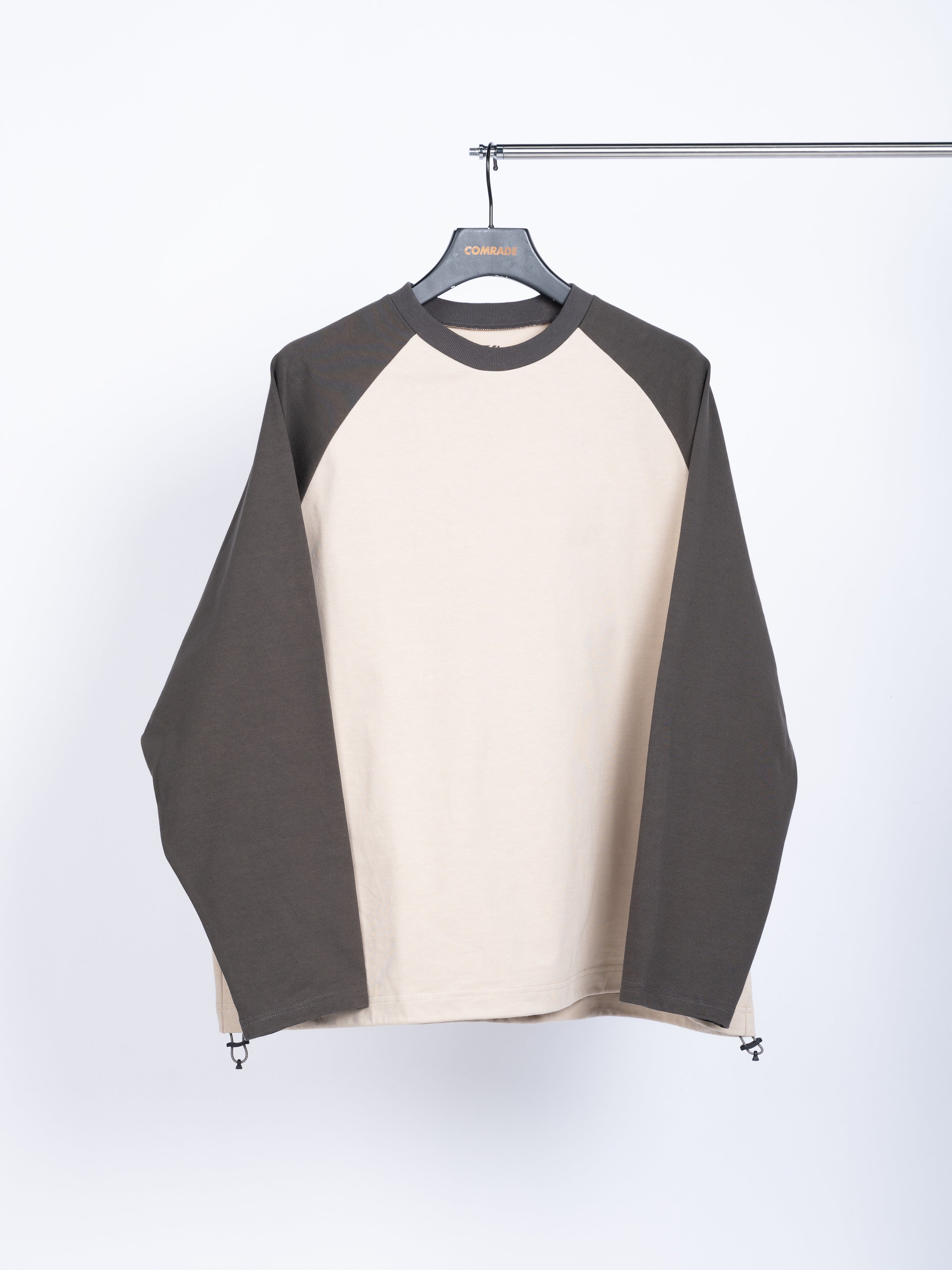 is-ness Balloon Raglan Long Sleeve T-Shirt (Beige x Charcoal)