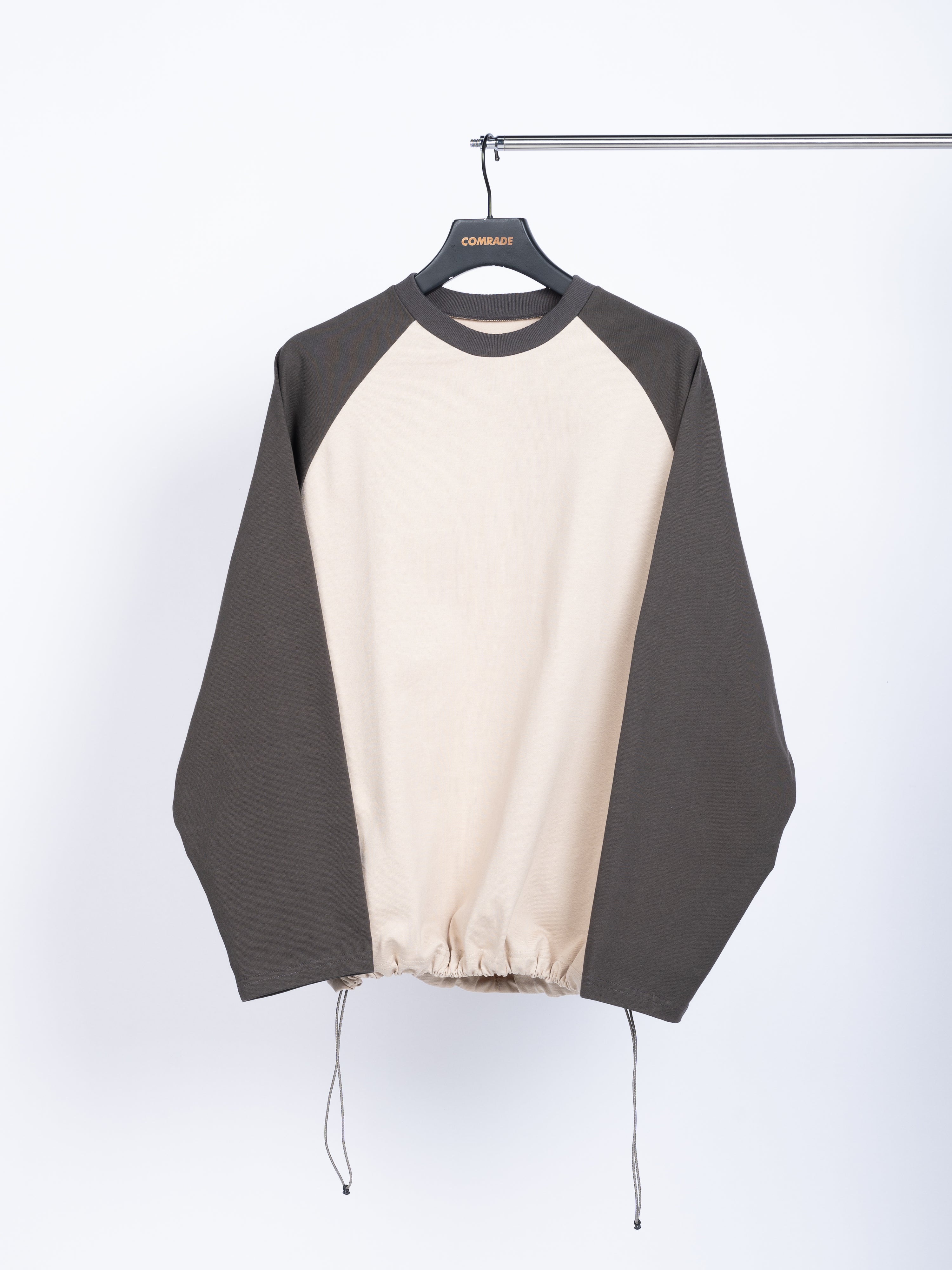 is-ness Balloon Raglan Long Sleeve T-Shirt (Beige x Charcoal)