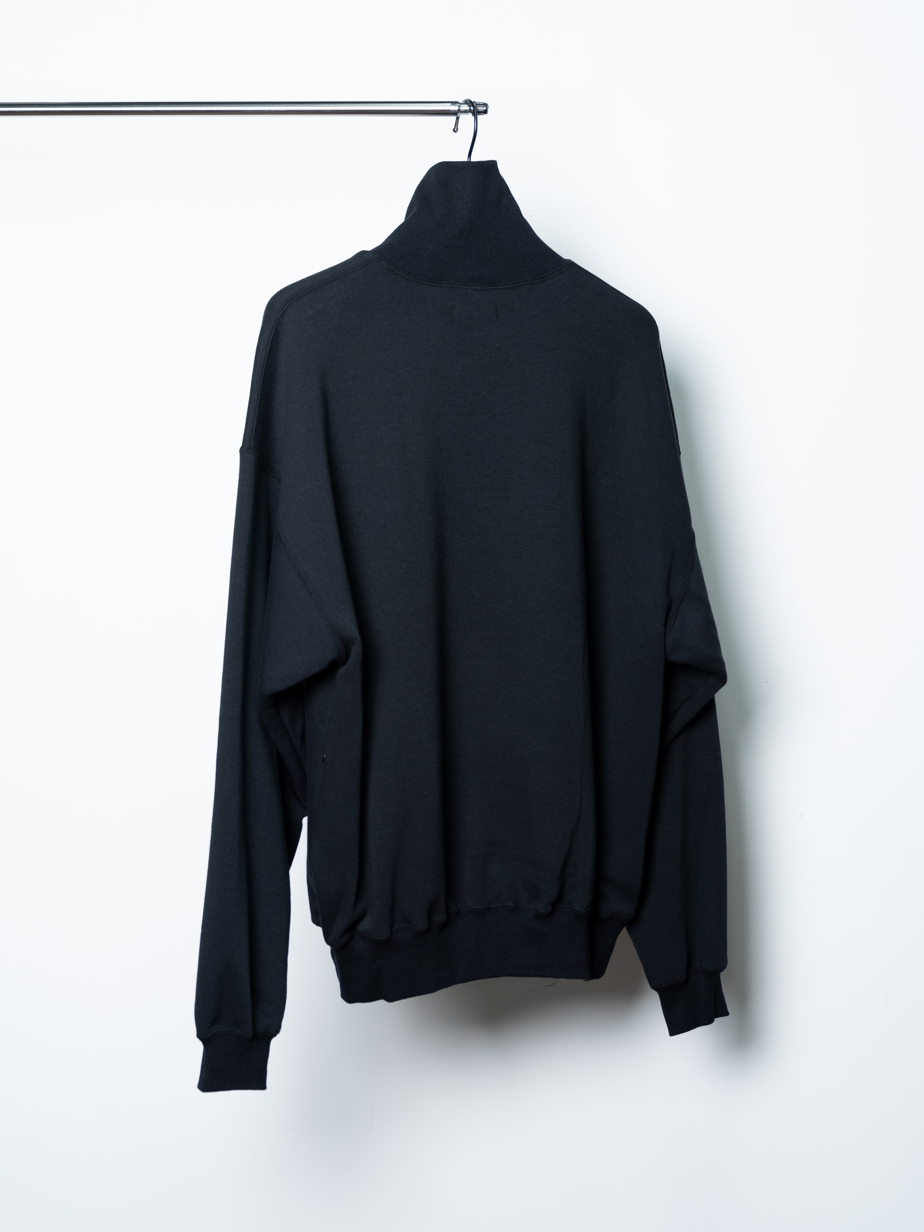 is-ness Zip Sweatshirt (Black)