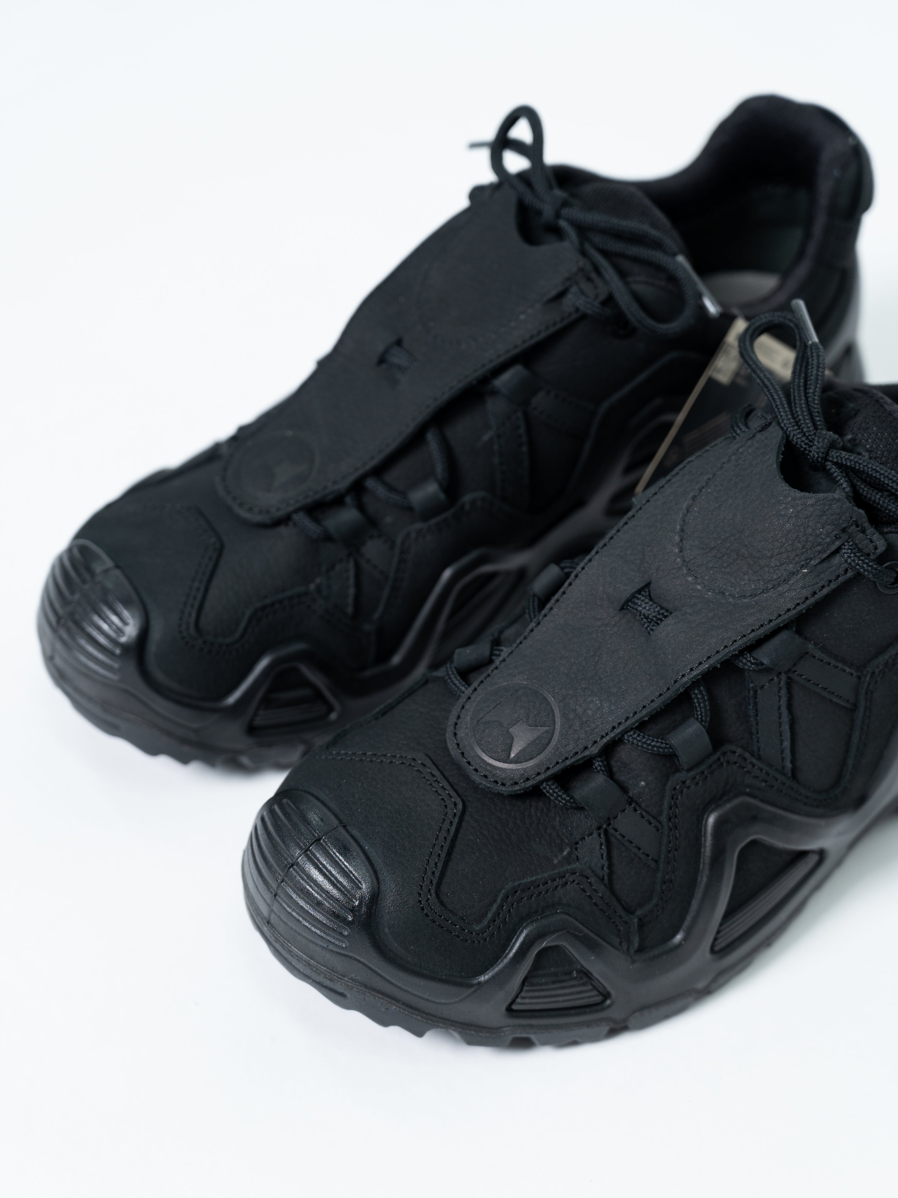 AFFXWRKS x LOWA Zephyr GTX LO Shoe (Black/ Black)