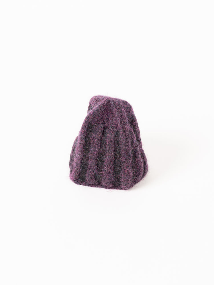
                
                    Load image into Gallery viewer, paa Striped Short Beanie (Eddplant)
                
            