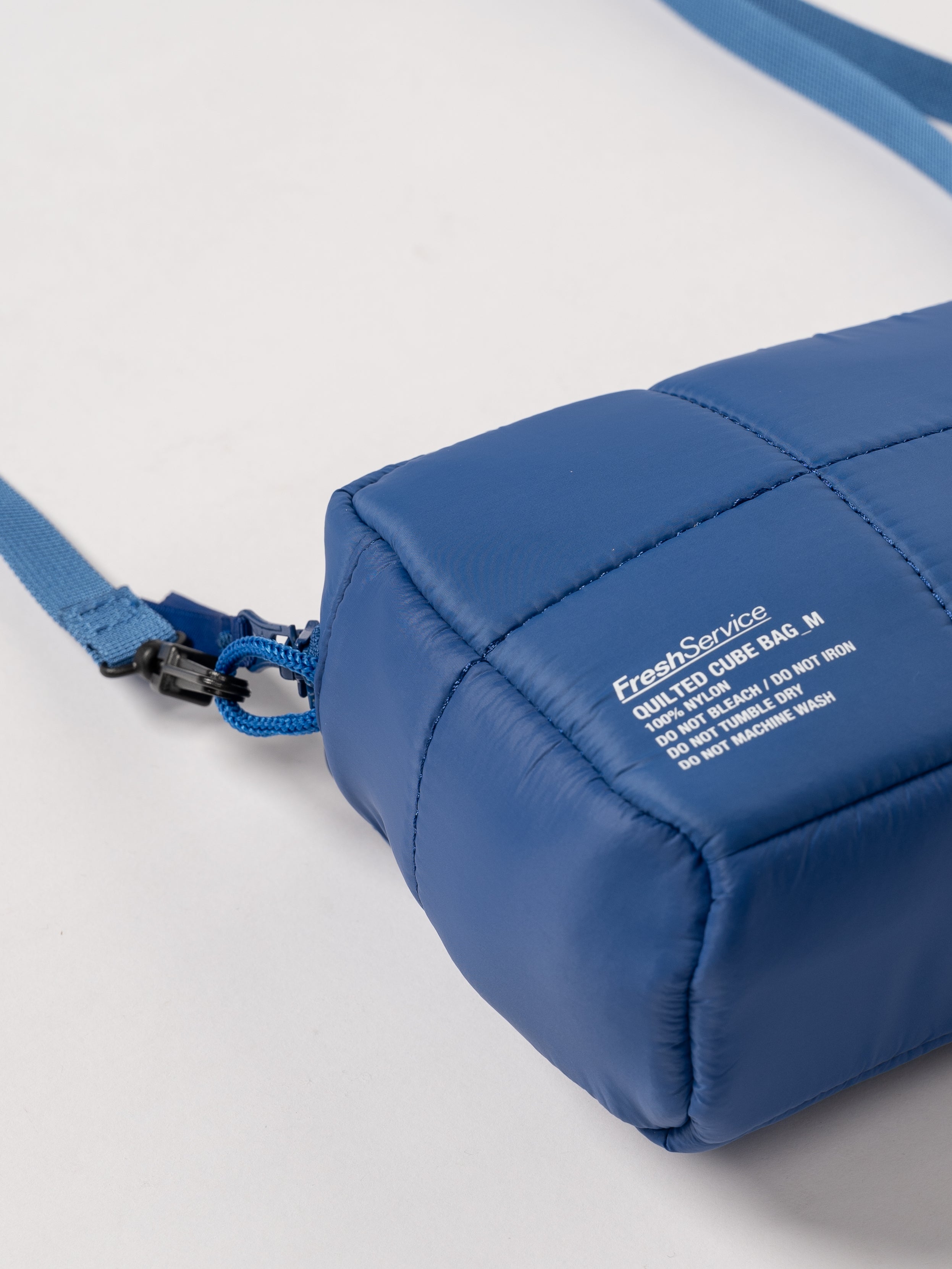 FreshService Quilted Cube Bag M (Blue)