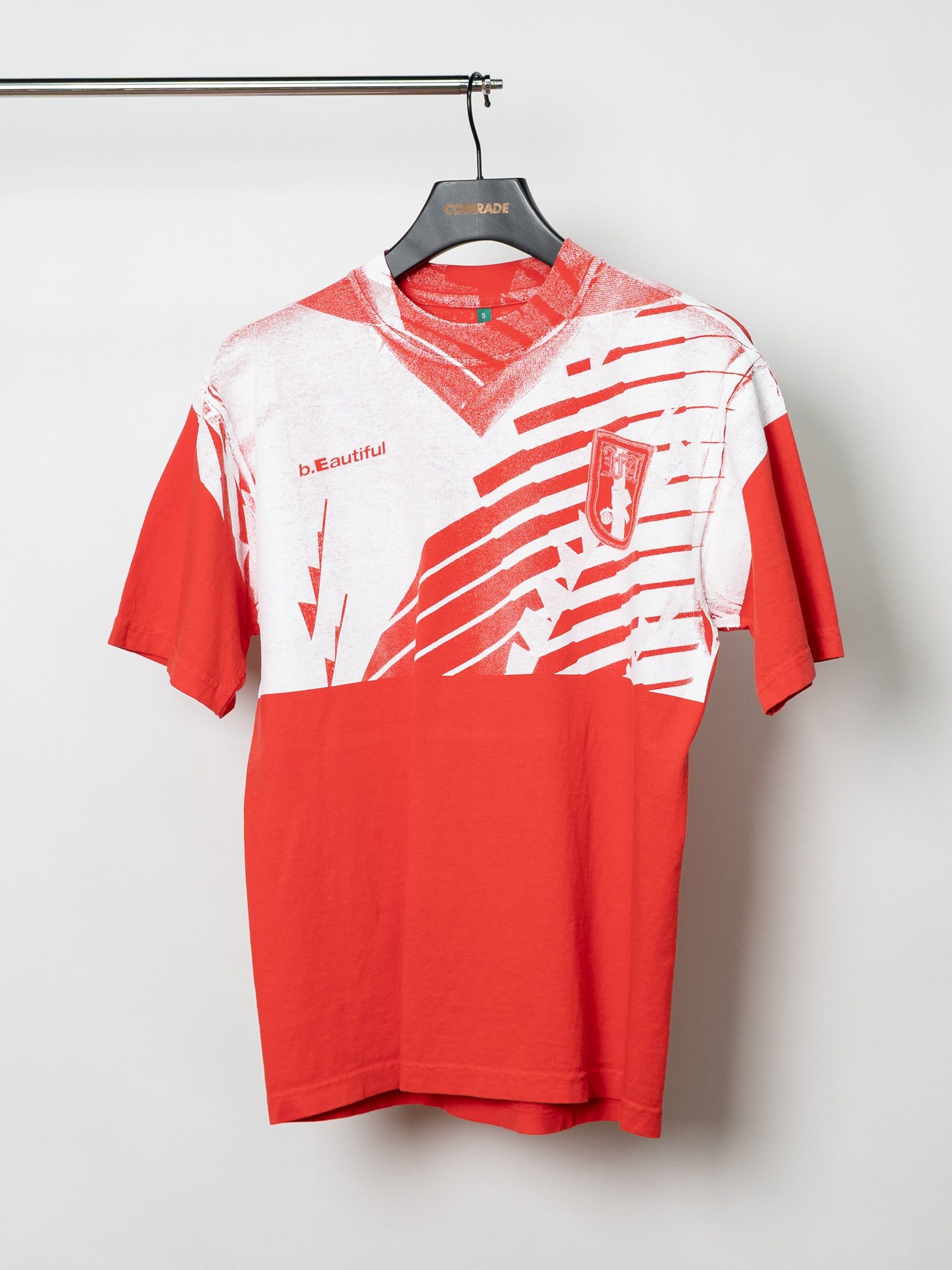 b.Eautiful Soccer Jersey 2 T-Shirt (Tomato)