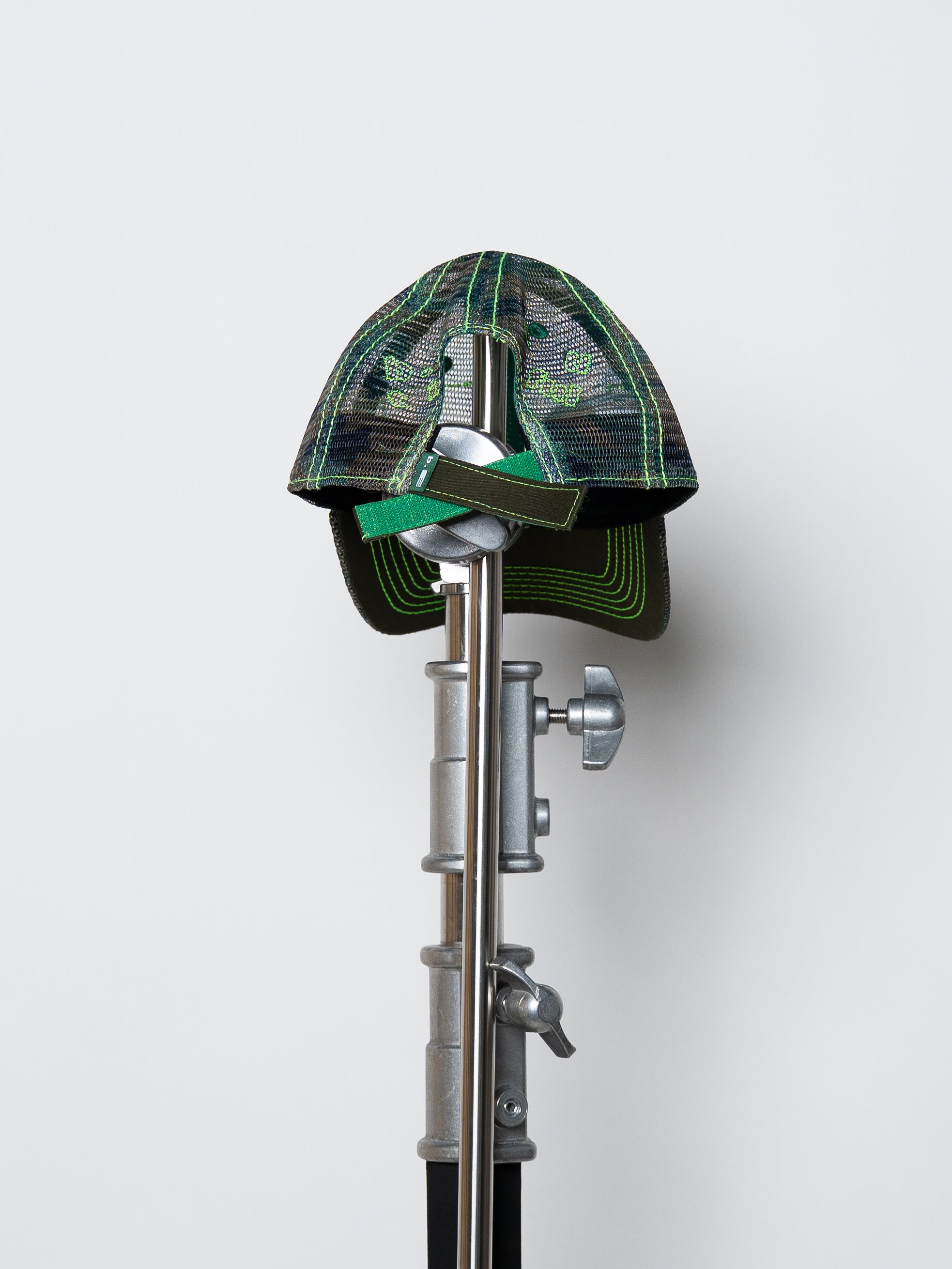 b.Eautiful Vapor 6 Panel Hat (Army Camo Mesh) | COMRADEHK