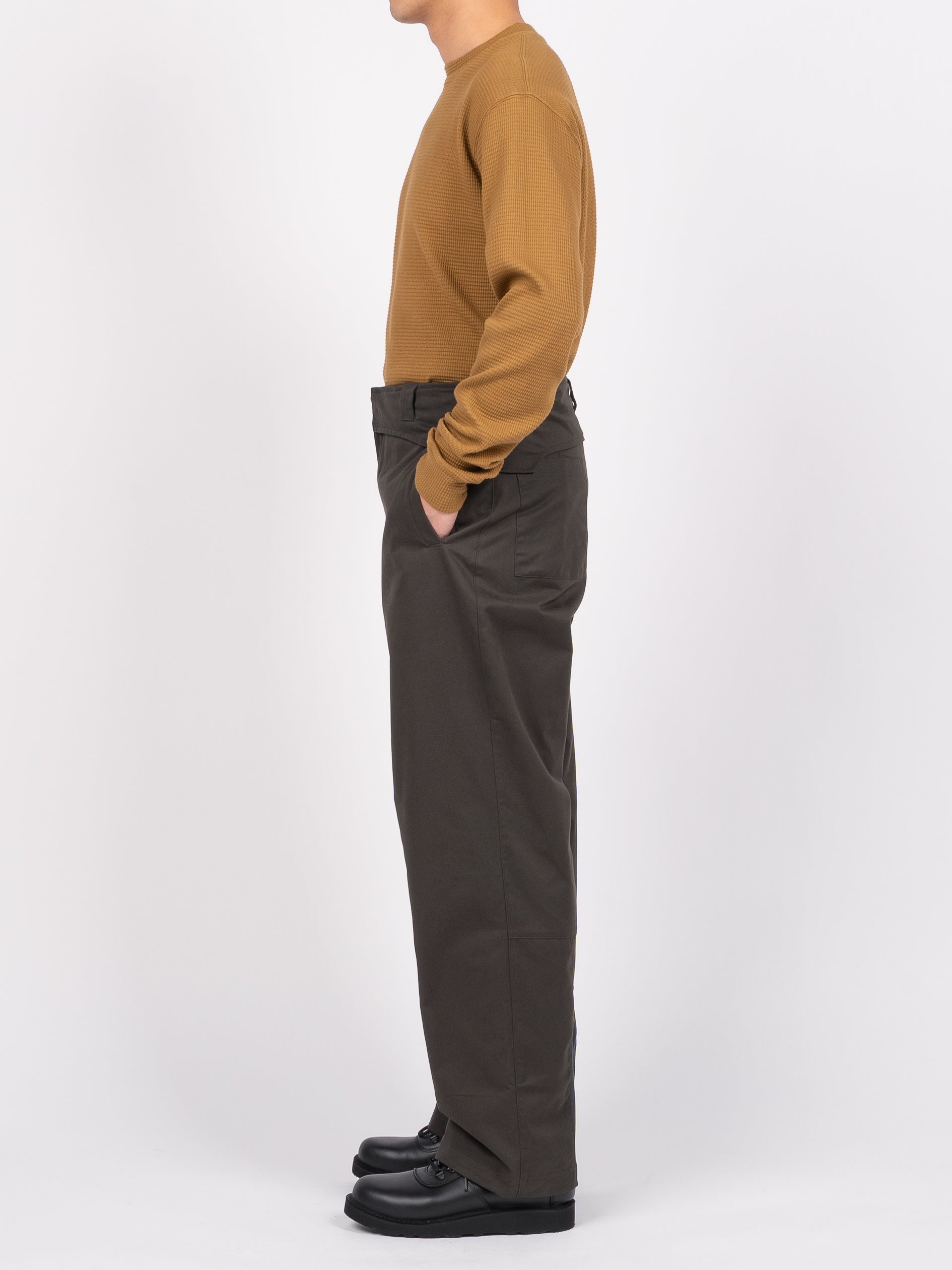 GR10K Folded Belt Pants (Soil Brown)