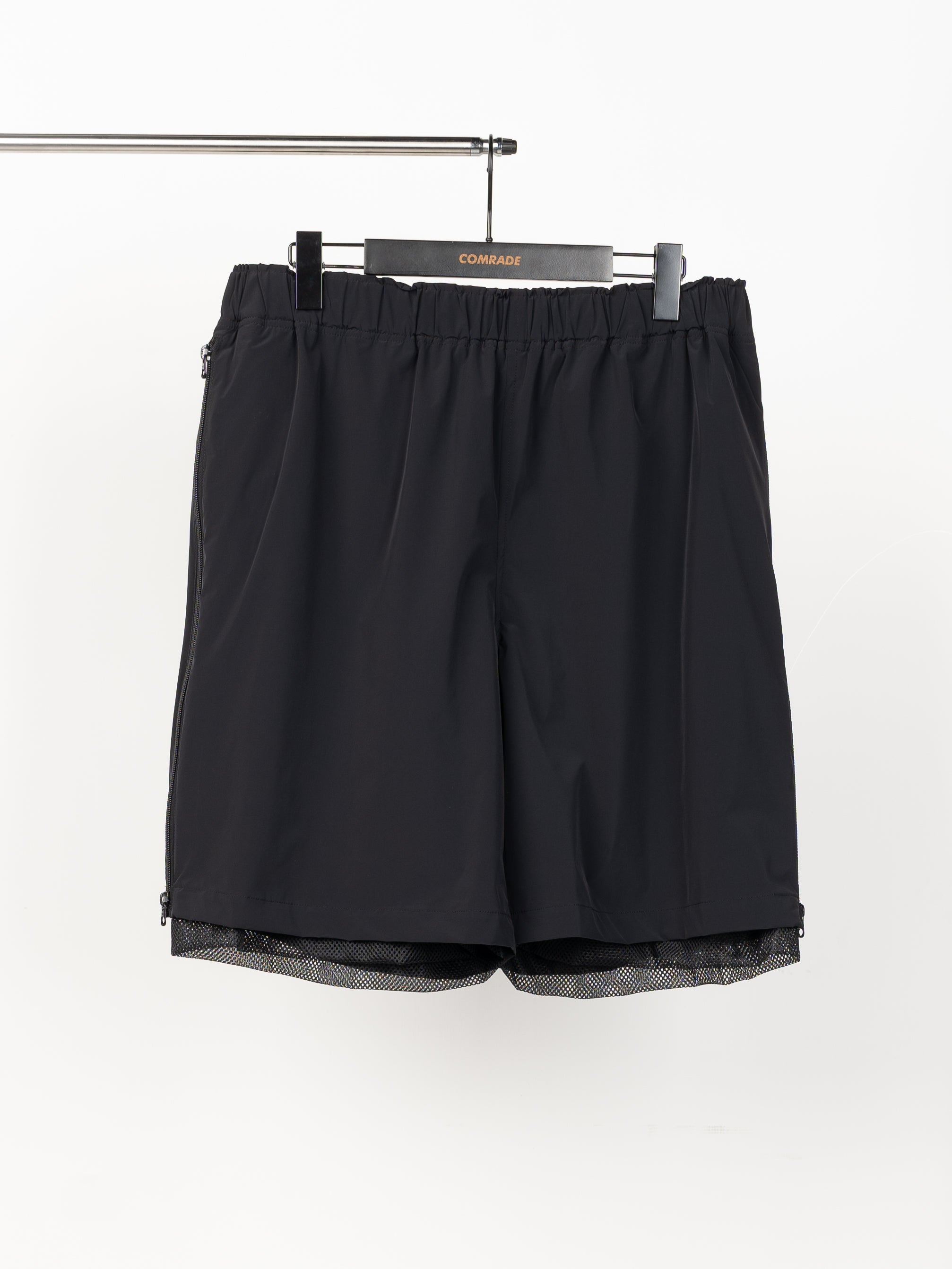 is-ness Techical Ventilation Shorts (Black)