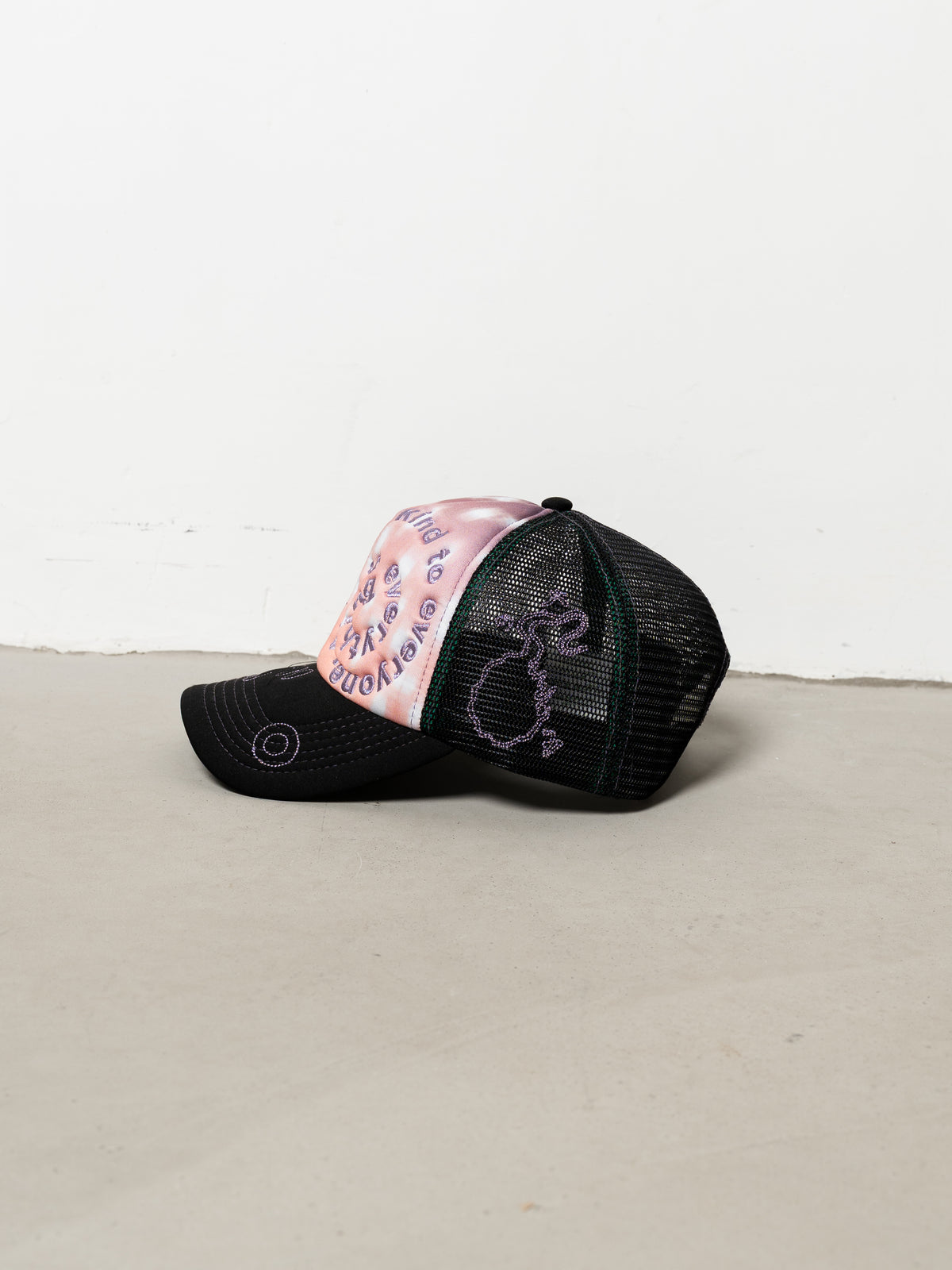 b.Eautiful Bi Foam Trucker Hat (Faded Star / Black)