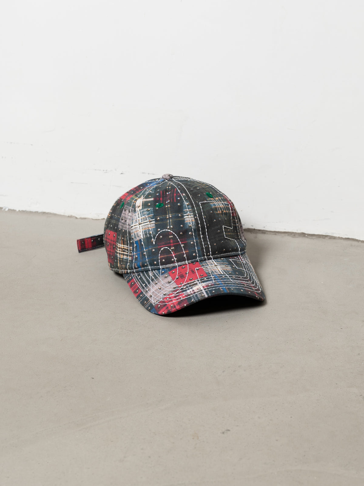 b.Eautiful Vapor Low Profile Hat (Studded Plaid / White)