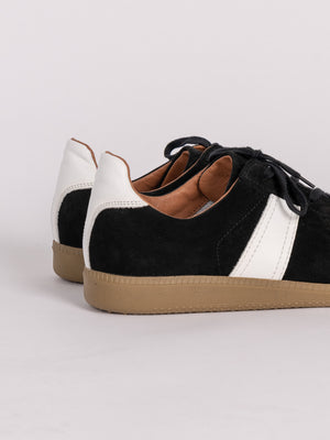 Reproduction of found German Military Trainer 1700S (Black Suede/ White)