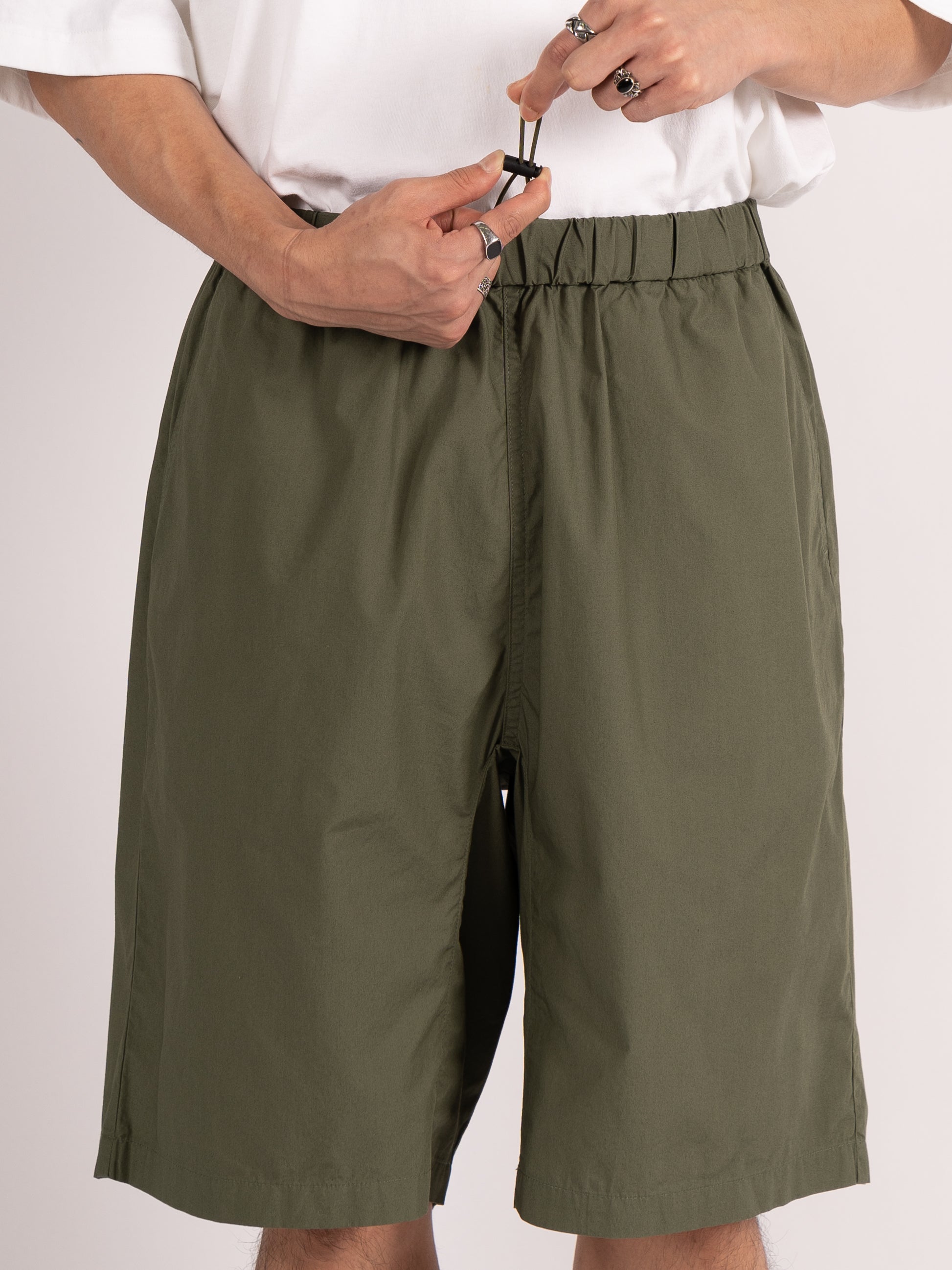 freshservice　utility over shorts green FreshService Utility Over Shorts (Green) | COMRADEHK