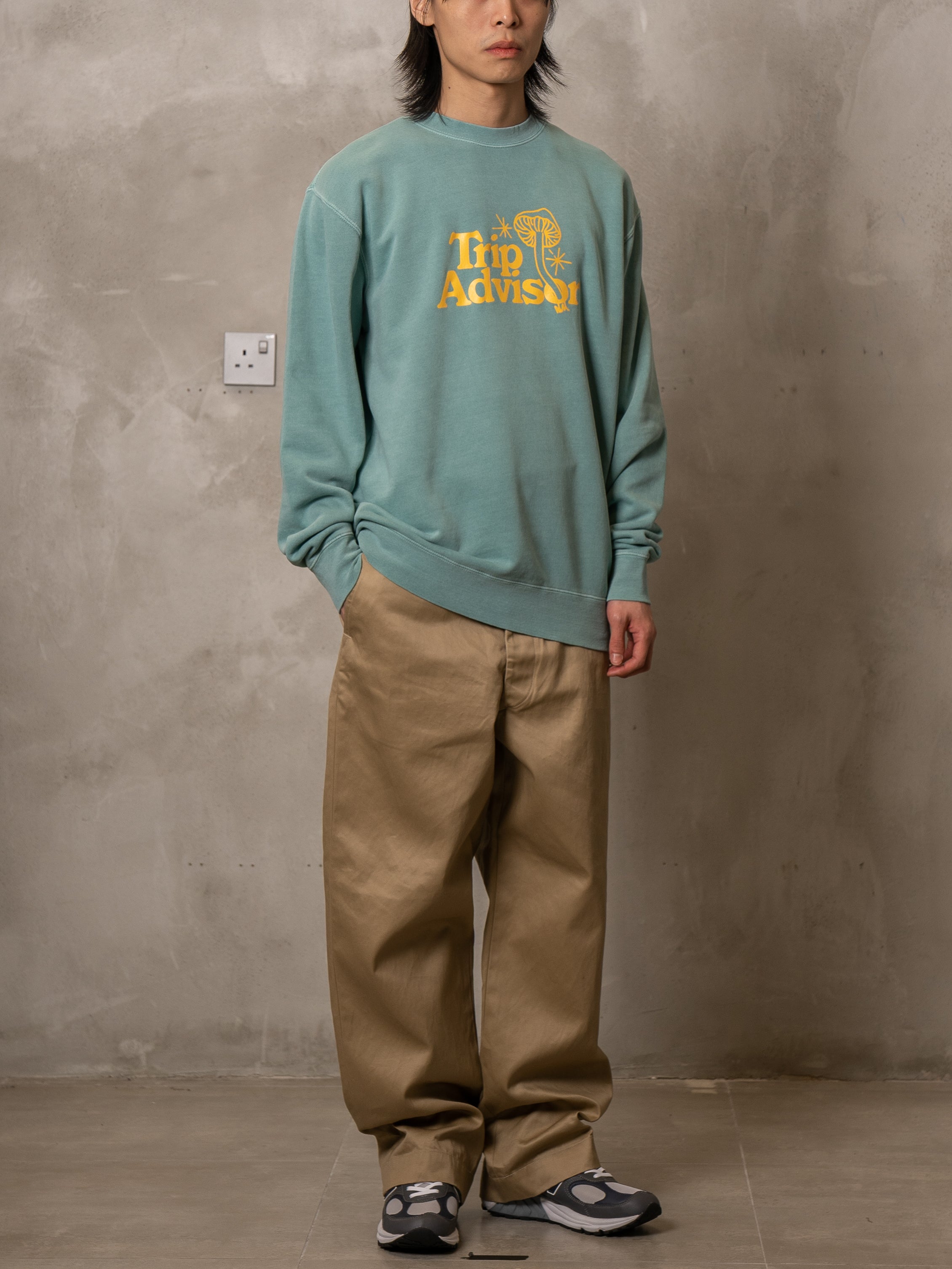 PLAYDUDE Trip Advisor Crewneck (Seafoam)